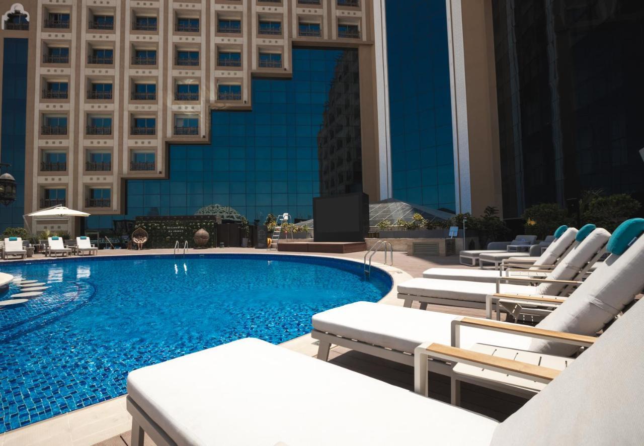 Отель Occidental Al Jaddaf, Дубай Экстерьер фото